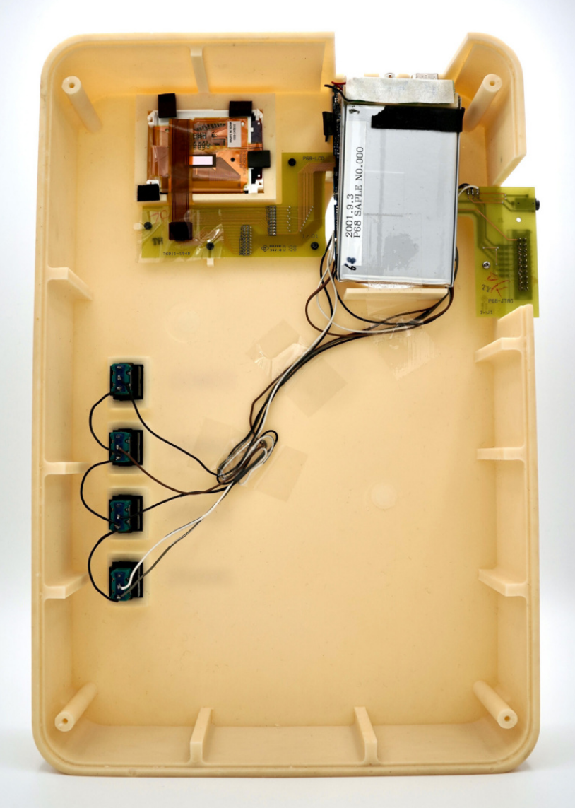 Apple 发布首款八核 MacBook Pro，迄今速度最快的 Mac 笔记本电脑