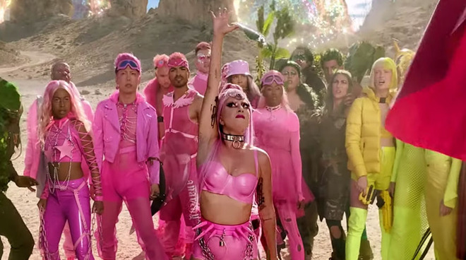 最新爆料：苹果 iPhone 折叠屏手机最快 2023 年发布