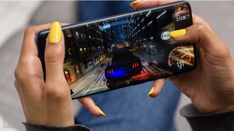 iPhone 11 Max 与 iPhone 11 的 CAD 渲染图对比