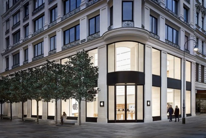 你期盼的苹果 iPhone 8 开机画面长这样