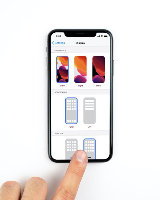 落了一个字？苹果 iOS 18 简体中文宣传语被吐槽