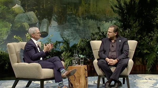 苹果官网上 5W 充电器显示“已售完”，“五福一安”或迎来终结