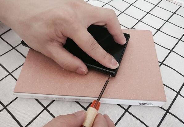 苹果庆祝Emoji世界表情符号日 推超70个表情