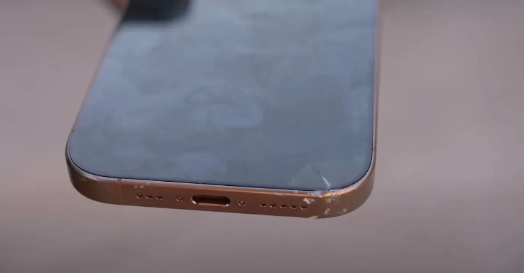 坐上时光机：重温初代iPhone发布的那一刻