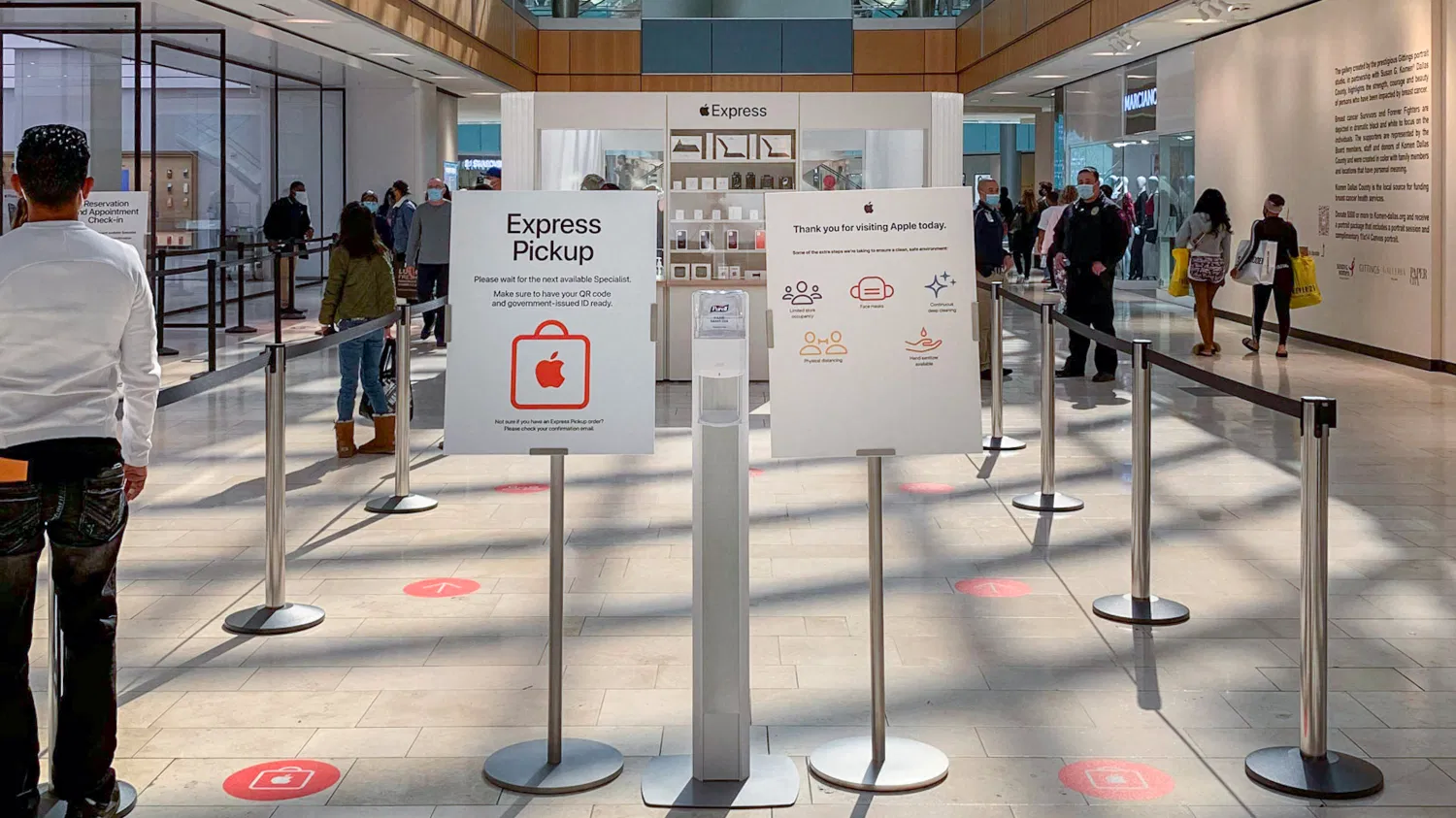 iPhone 11 Pro 系列全新定制版曝光,黄金与白银塑造机身 iPhone 11 Pro 系列全新定制版曝光,黄金与白银塑造机身