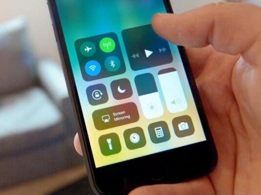 Apple Card 服务正式上线，所有符合条件的美国用户均可申请