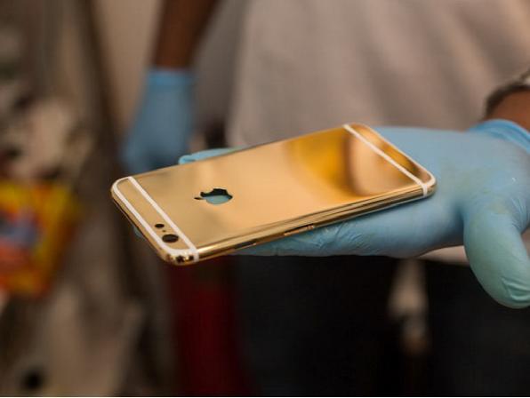 ARKit 推出这么久，苹果自家 Apple Store 用上 AR 了吗?