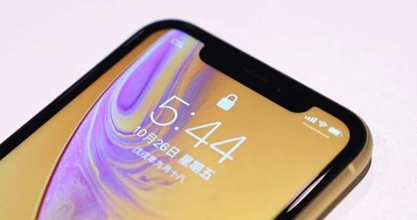 传苹果自研 iPhone 基频芯片，芯片大师 Srouji 亲自带队