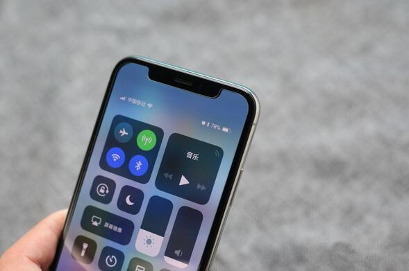 库克：2016 年与 FBI 的 iPhone 破解纠纷被人为操纵