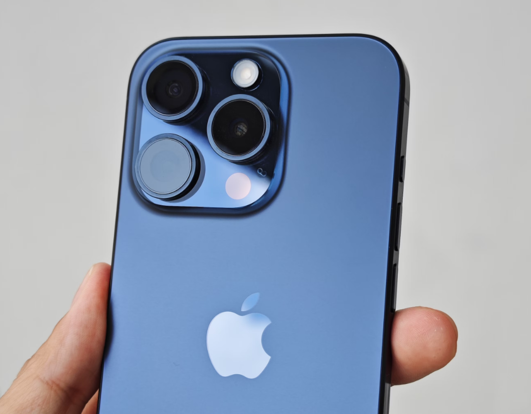 苹果承诺为 iPhone 15 系列提供 5 年安全更新，实际或更久