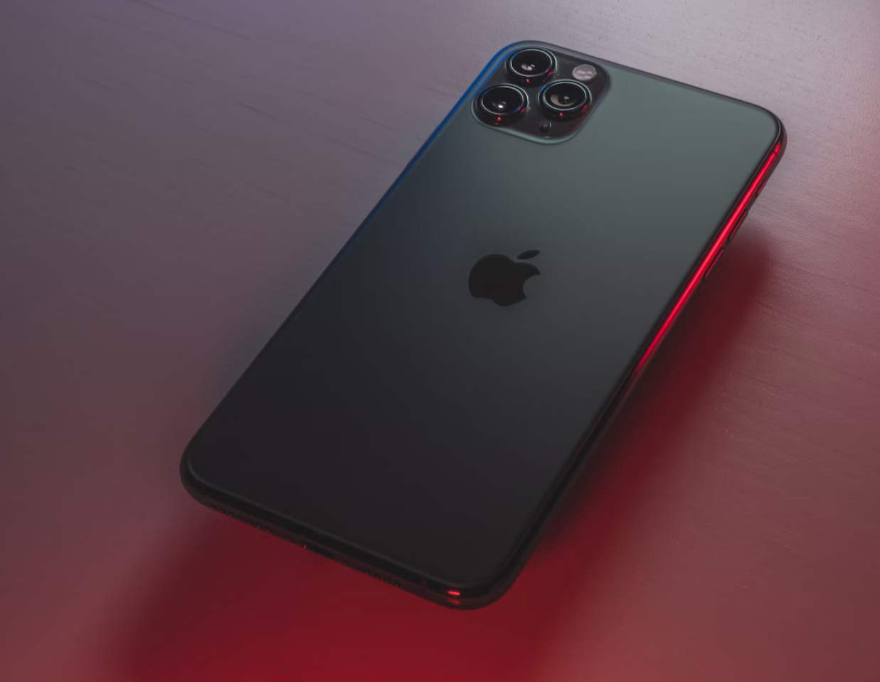 2019 年款 iPad Pro 高清渲染图曝光：后置三摄