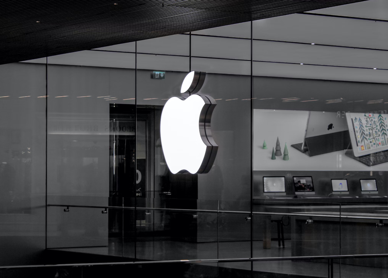 开发者在苹果 M1 Mac 上成功虚拟化运行 Win10 ARM