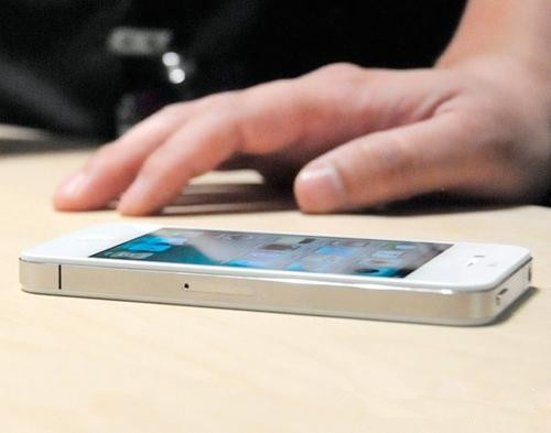 苹果官方数据：过去四年的 iPhone 中，iOS 14 采用率已经到了 90%