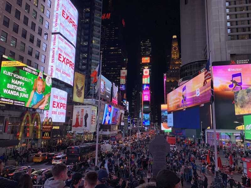 苹果为有孩子的员工提出弹性工作解决方案