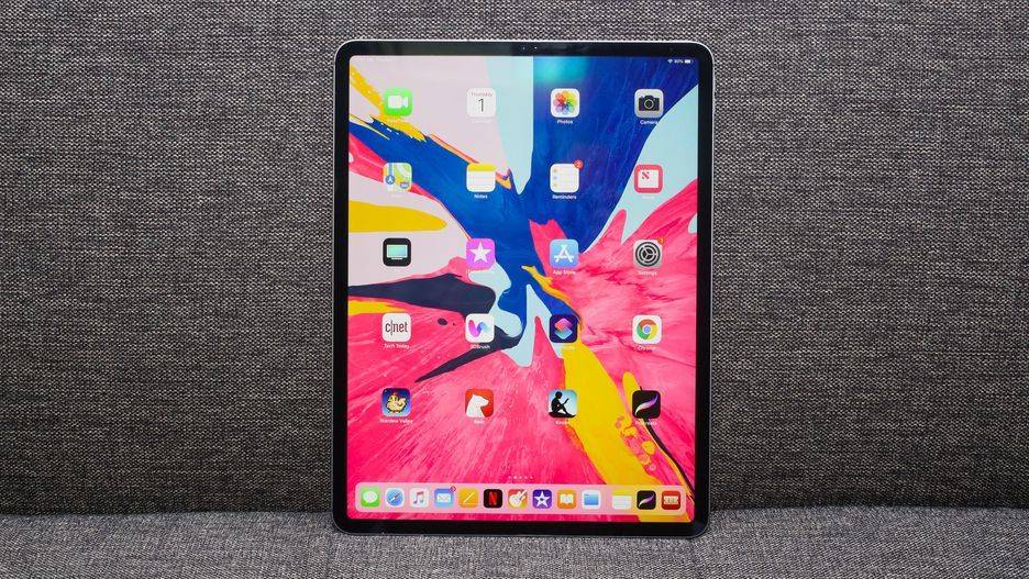 苹果新专利：通过折叠式相机镜头让 iPhone 背面不再凸起