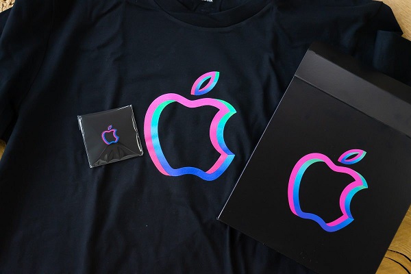 苹果 iOS 18.4 Safari 浏览器新标签地址栏显示近期搜索