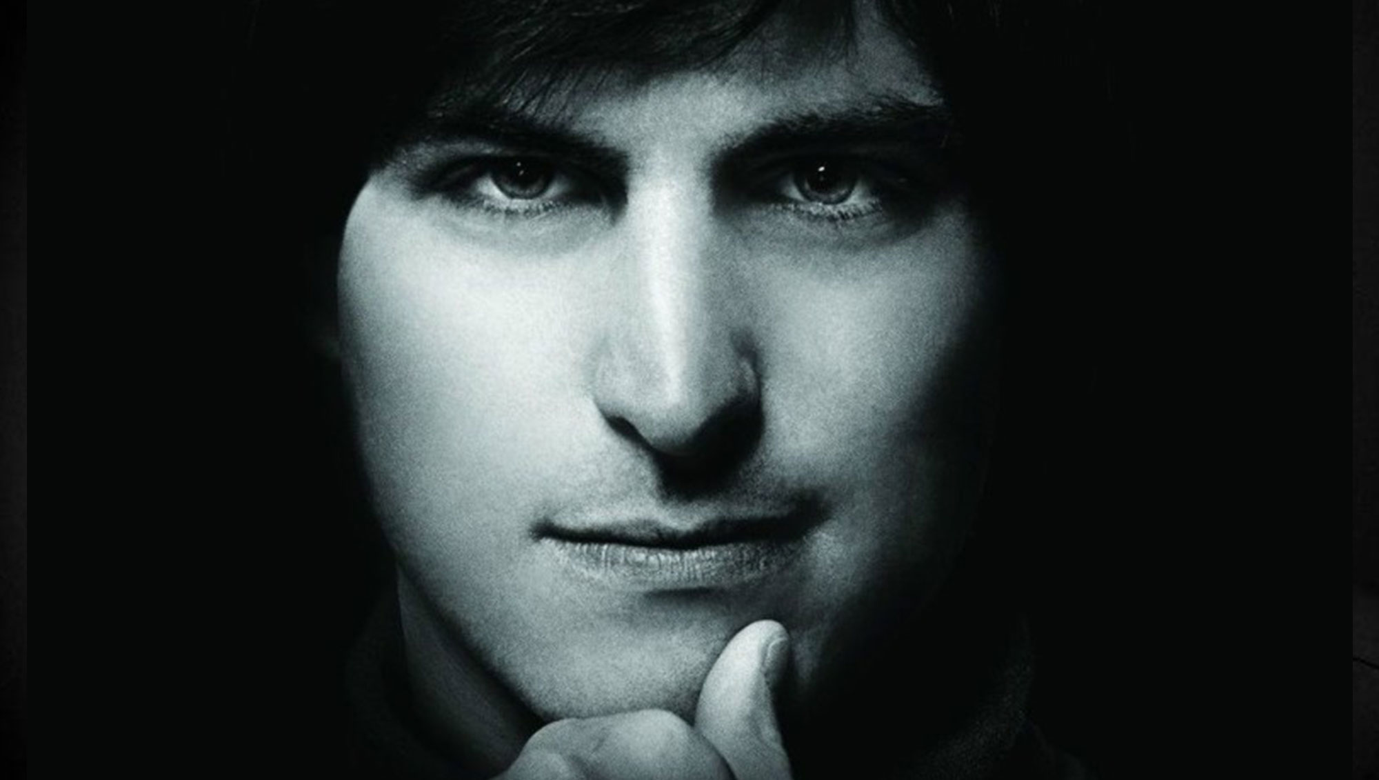 Apple Park 正式开园，经典彩虹配色装饰遍布全园