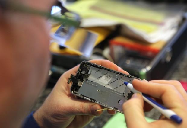 部分国外 iPhone 用户反馈遭钓鱼攻击，导致设备无法使用