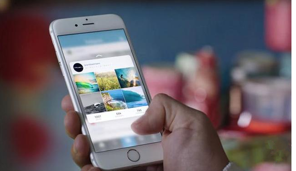 宝马车主以后也能免费使用 CarPlay 了