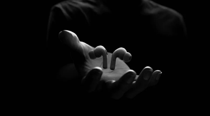 视而不见？不知苹果还会让iPhone摄像头突起多久