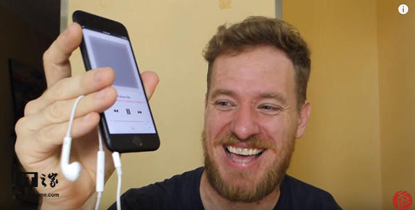 苹果 iPhone 15 Pro Max 机型 CAD 渲染图曝光