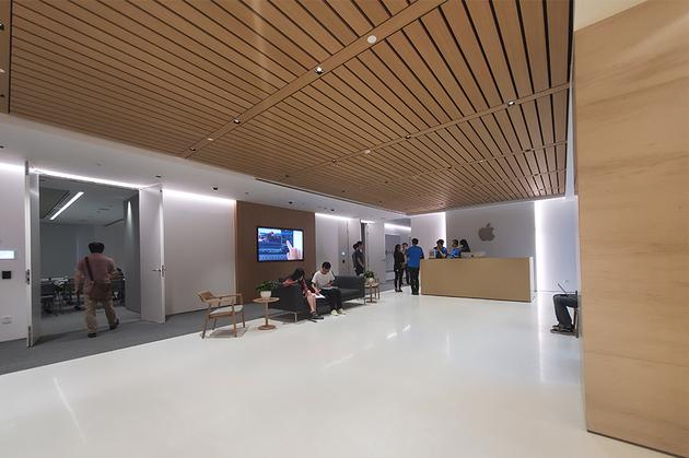 发福利啦！最接近iPhone 8 Edge概念的壁纸