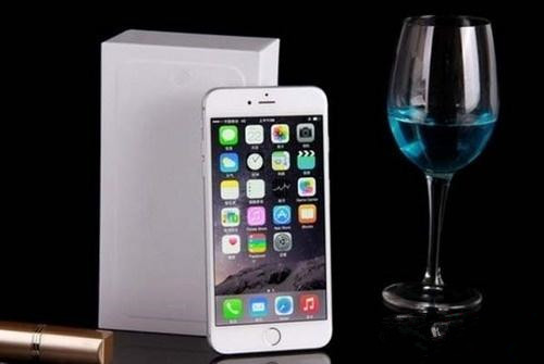 苹果iPhone6 3D渲染图开卖