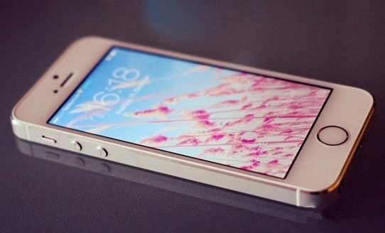 未来iPhone长什么样？或恢复home键保留