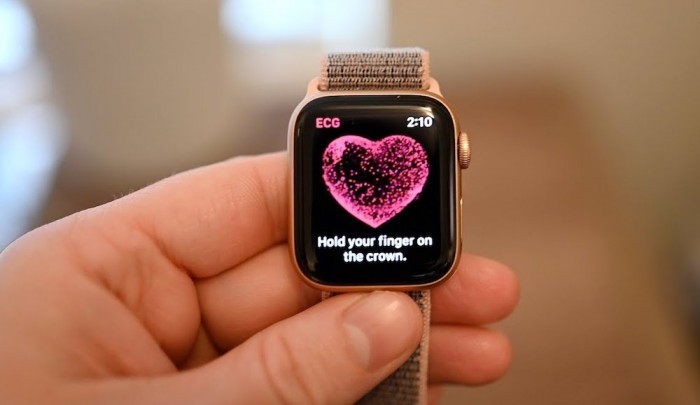 苹果正与腾讯和字节跳动商谈，欲将其AI模型整合到在中国销售的iPhone中