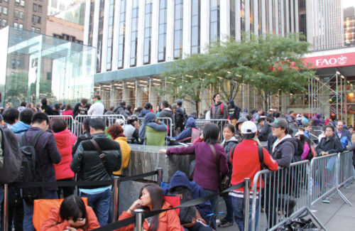 苹果在为MacBook研发铰链转轴 跟随微软？