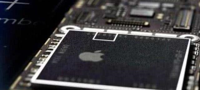 彭博社：苹果公司正在为 iPhone 开发一款无线电池组