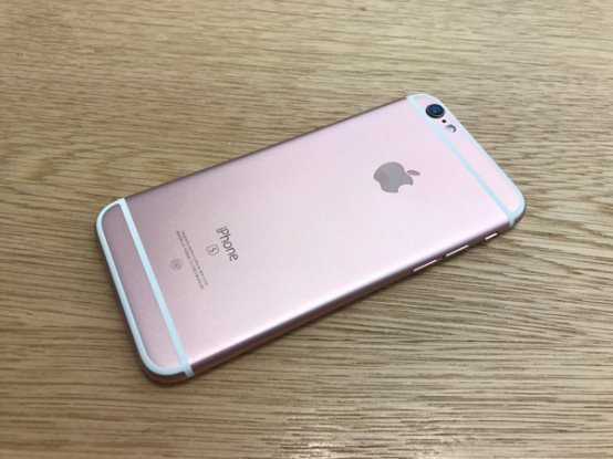 和太阳肩并肩：iPhone 7 在 12 万英尺高空给你拍摄