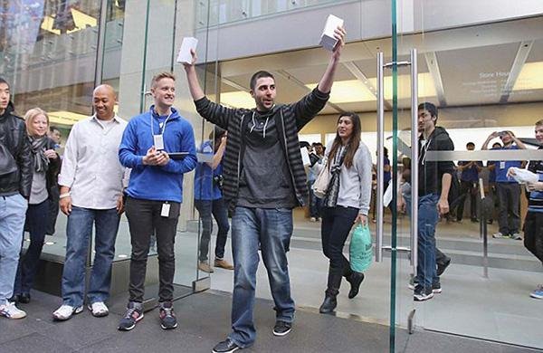 美国电信运营商：苹果 iPhone15 系列预订量创多年来新高