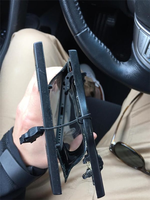 苹果新广告 7 Plus 浓情蜜意奇幻的人像模式