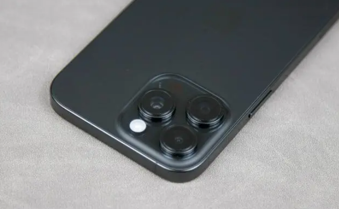 iOS8“嘿，Siri”新玩法：不需接电源