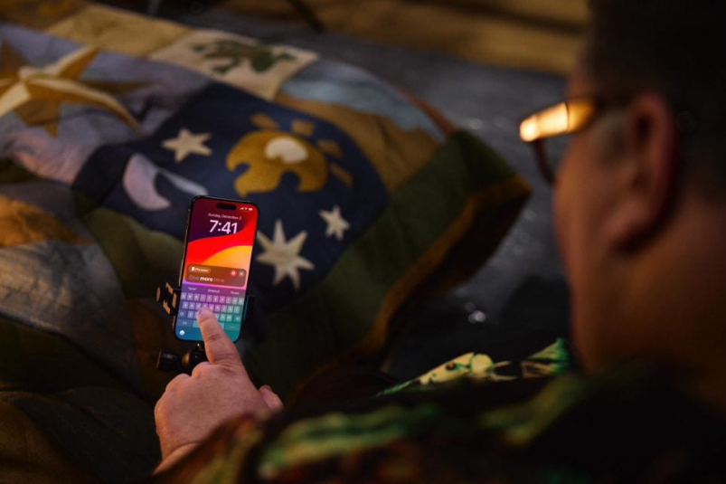 又一个选择苹果的理由：两款新机支持双卡双待