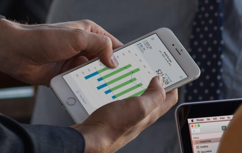 视而不见？不知苹果还会让iPhone摄像头突起多久