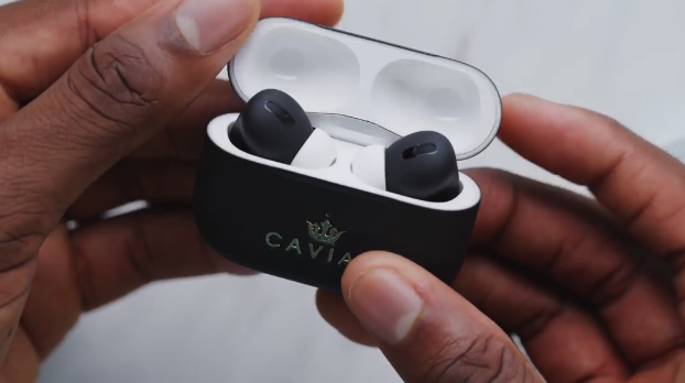 iFixit 拆解：2019 款 MacBook Pro 按键确实有变化